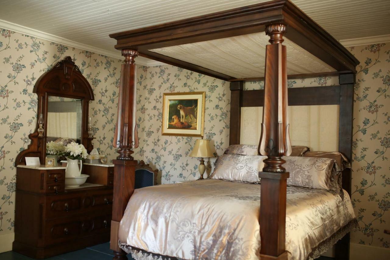 Auberge Du Manoir Dauth Sainte-Anne-de-la-Perade ภายนอก รูปภาพ